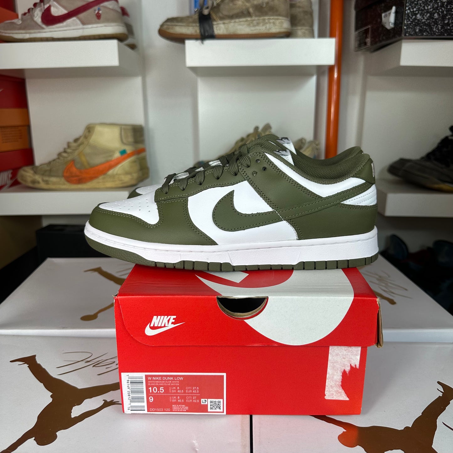 Nike Dunk Low Olive