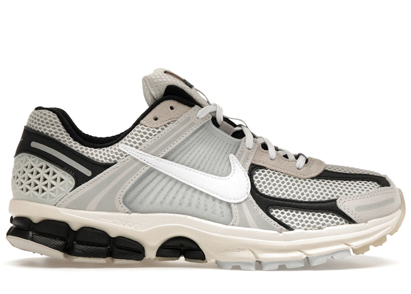 Nike Vomero 5 Supersonic coloris beige clair/noir