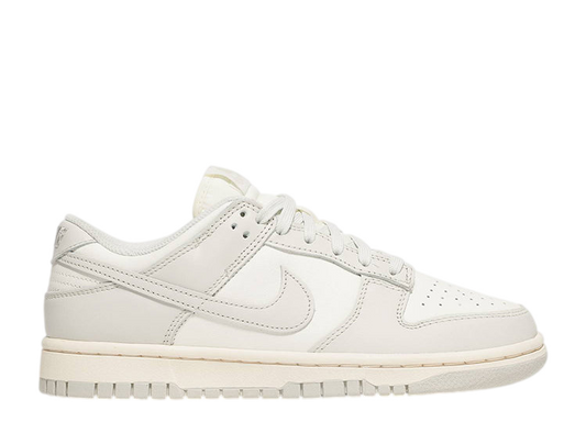 Nike Dunk Low Light Bone (W)